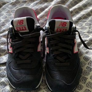 Women’s New Balance (574) size 7.5